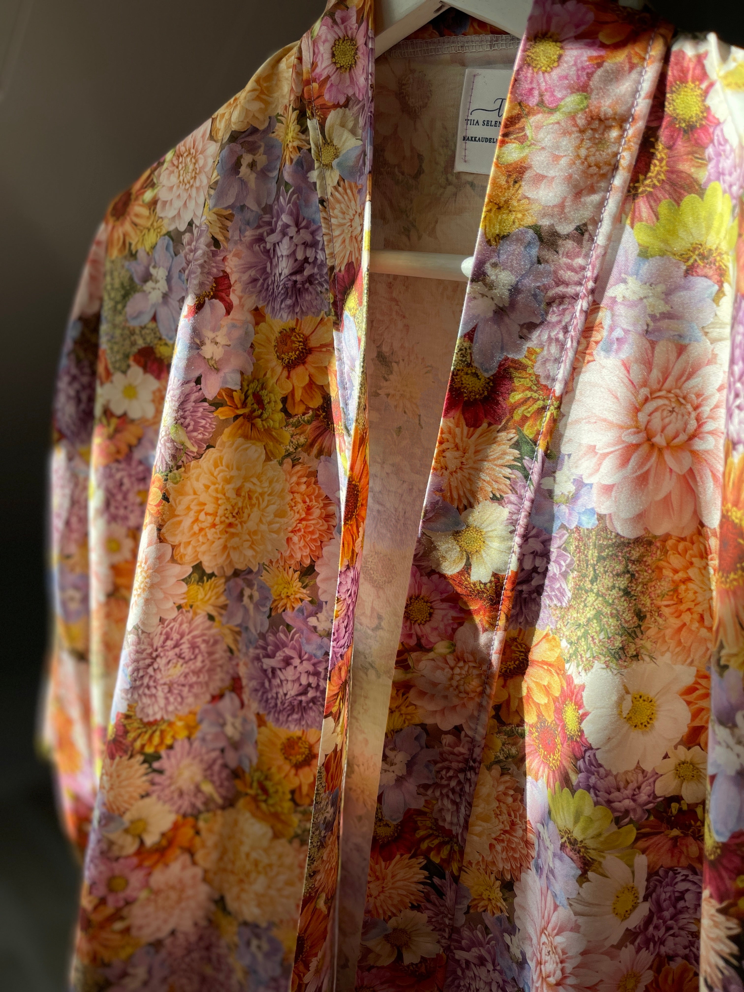 Kukkakimono pastelli  S-L lyhyt