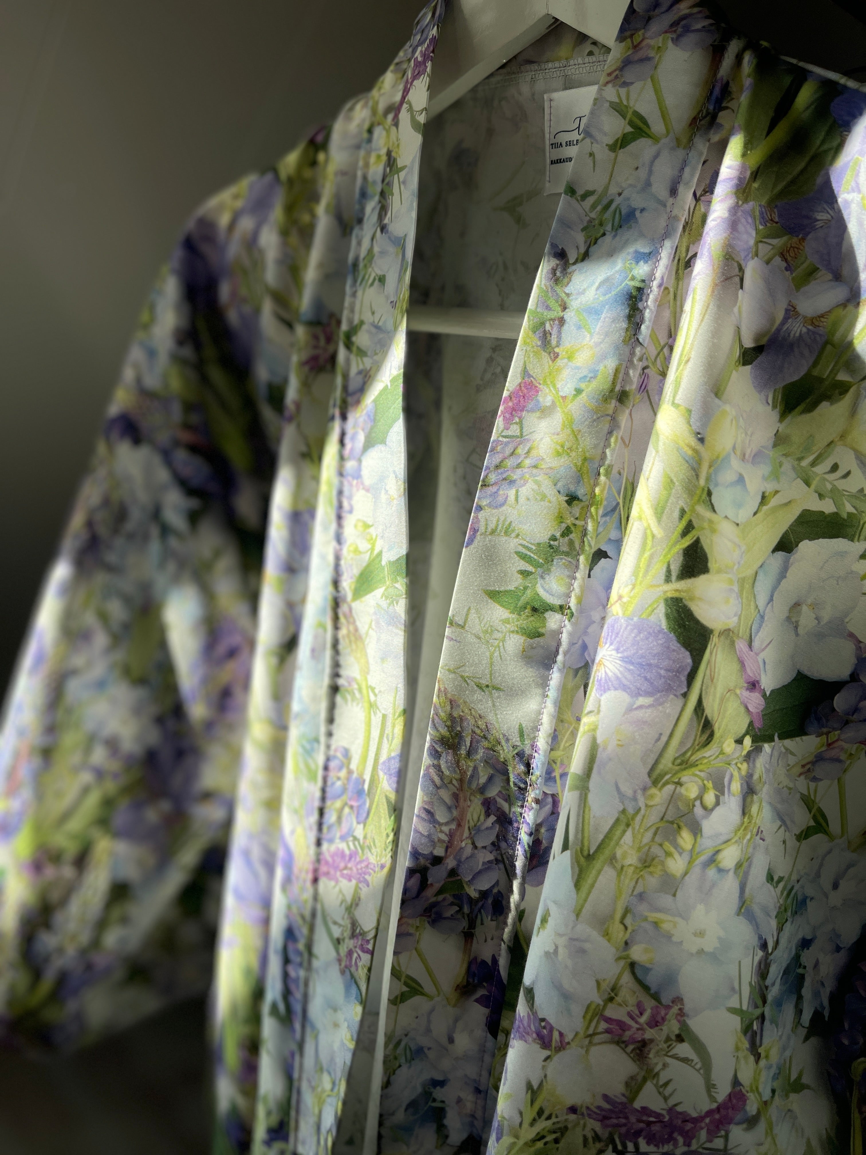 Kukkakimono sininen L-XXL